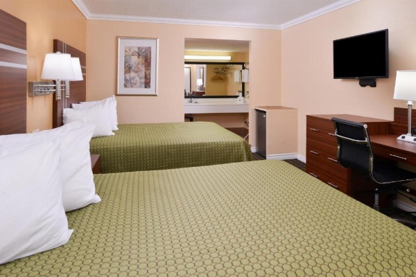 Americas Best Value Inn - Azusa/Pasadena image 17