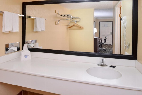 Americas Best Value Inn - Azusa/Pasadena image 19